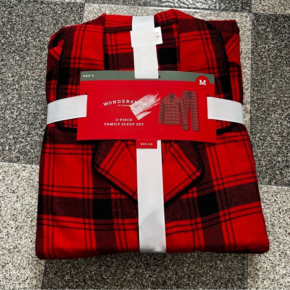 NWT Wondershop Red and Black Plaid Button Down Pajama Shirt and Pants Size M - Picture 2 of 3